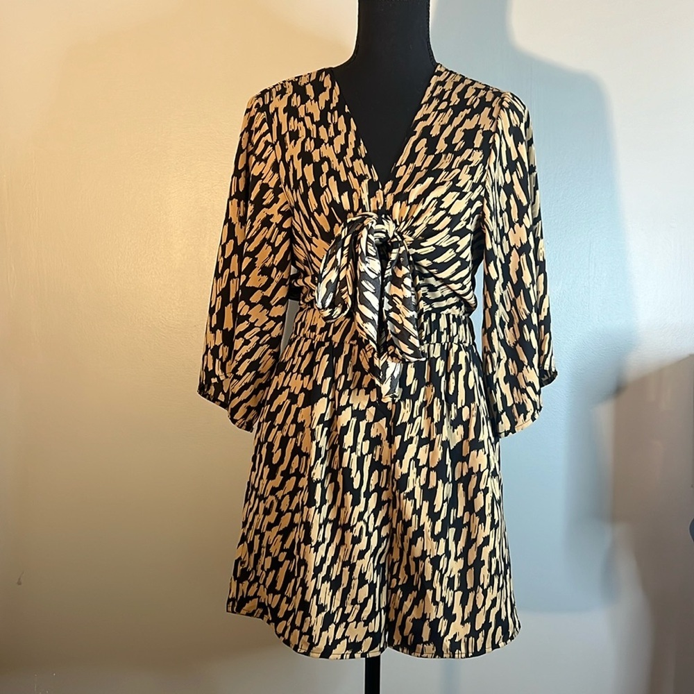 Nwt BOHO All Over Print V Neck Romper - Picture 1 of 5